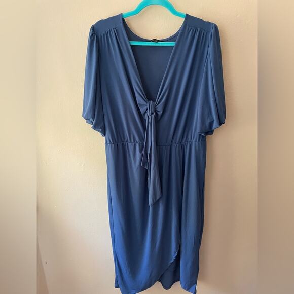 Eloquii Plus Size Slate Blue Tie Neck Midi Dress - Picture 5 of 6
